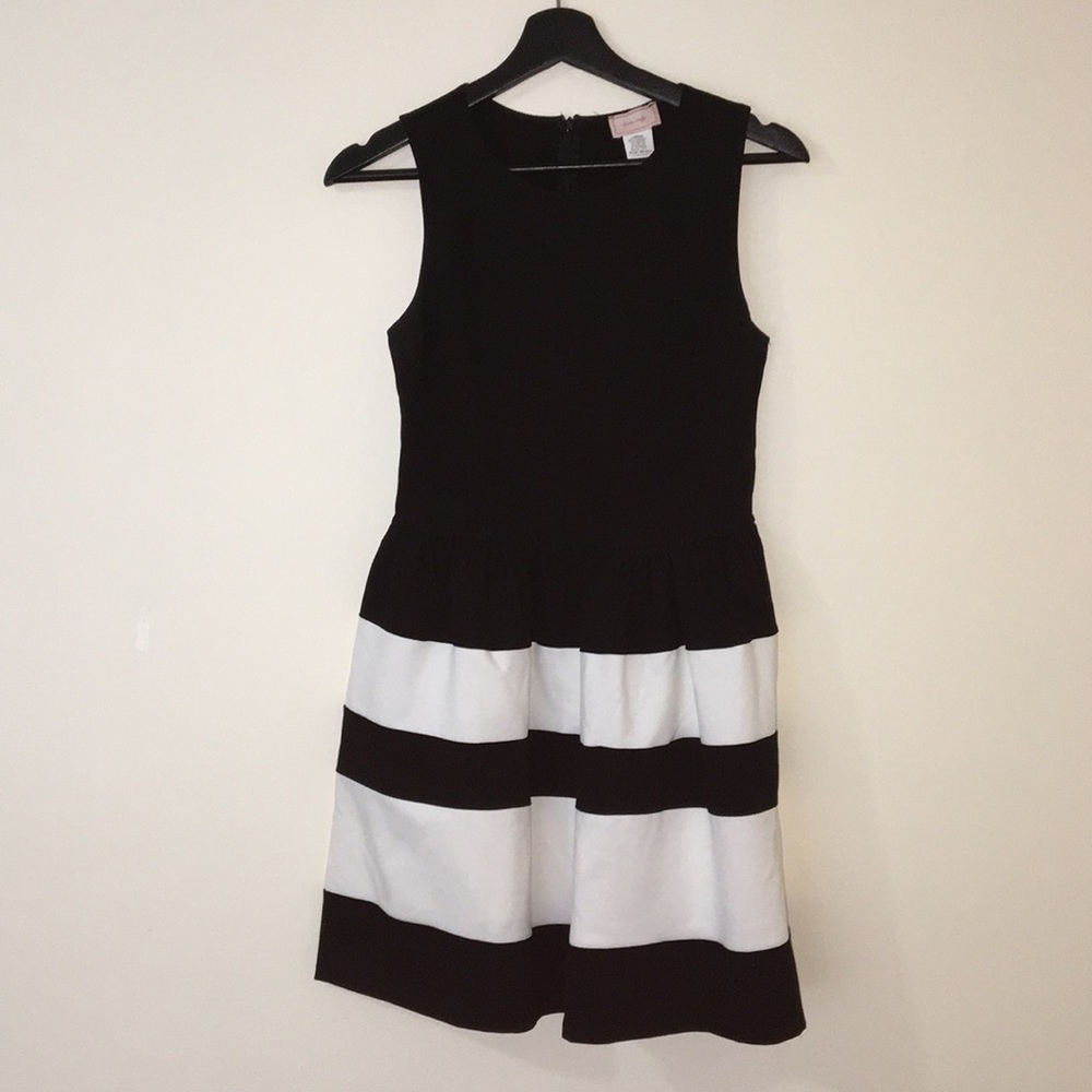 Black and white dress✨